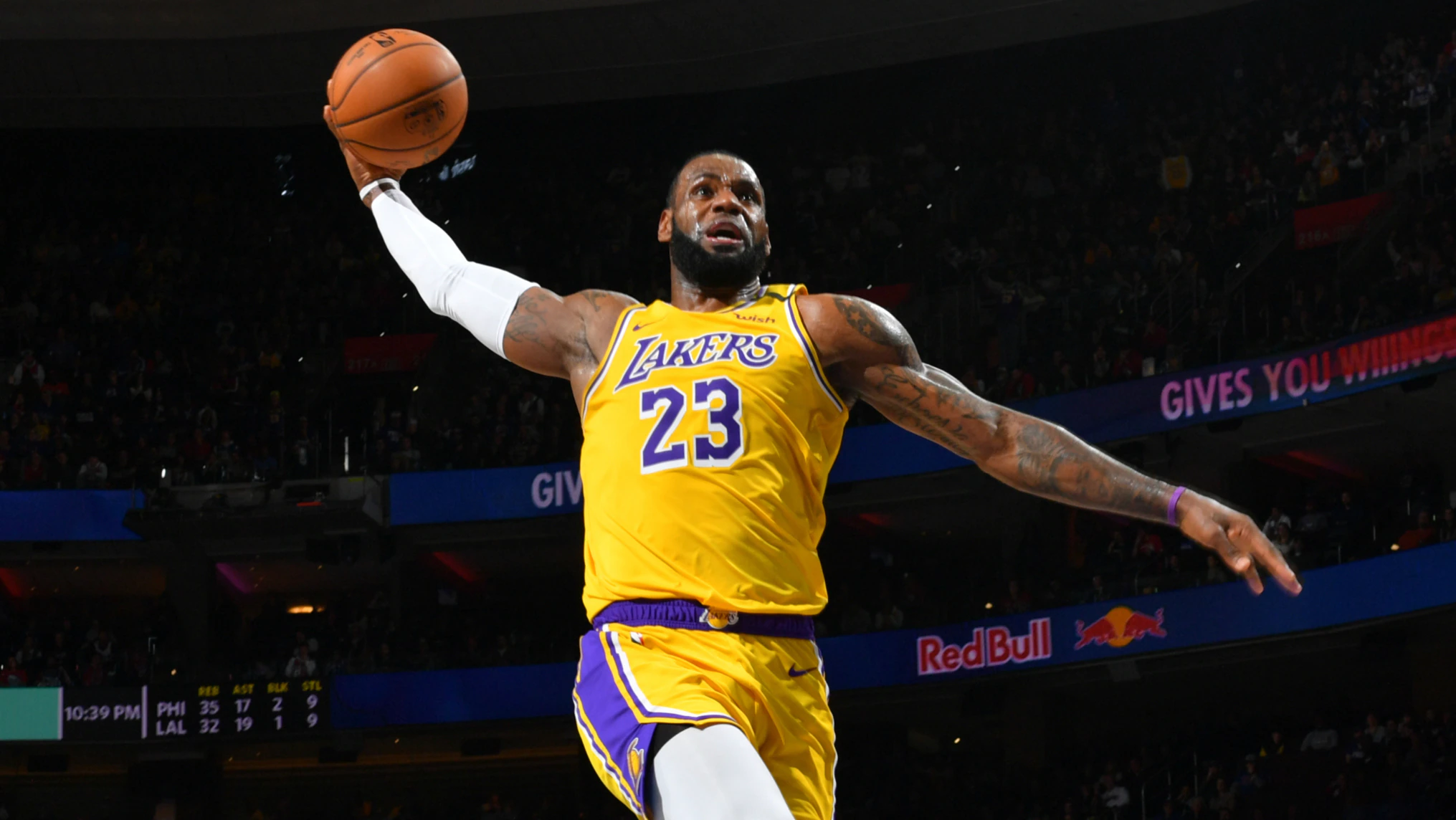 【サッカー】レブロンジェームズのプロフィールや身長、年俸は？